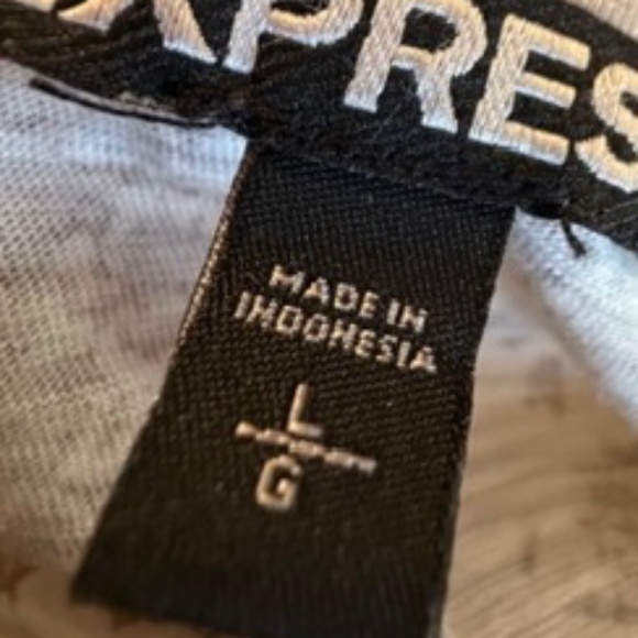 Express Snake Skin dress with 3/4 sleeves. Great condition! - Picture 3 of 3